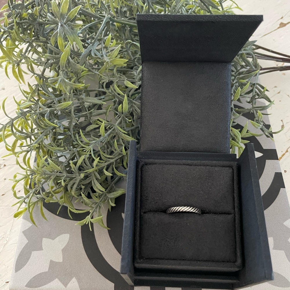 David Yurman cable ring in sterling silver size 5